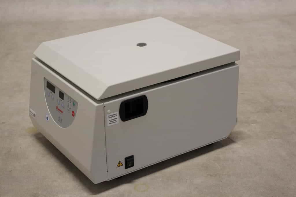 Thermo-CL10-Centrifuge_Centrifuges-zonder-koeling_2862_4.jpeg