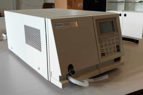 Waters-2424-ELS-Detector_Detector_3290_4.jpeg