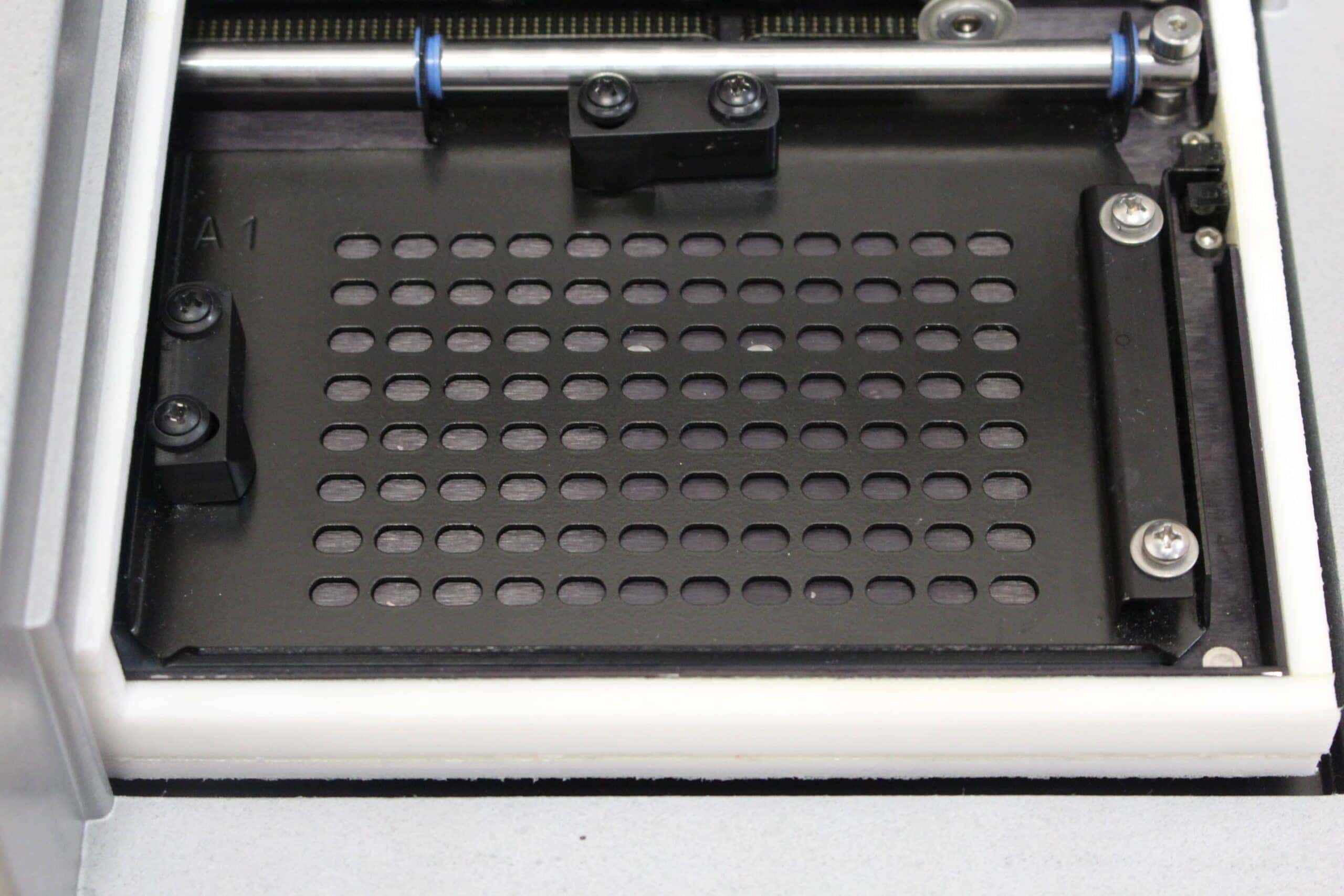 BioTek-EL808-Microplate-Reader_Microplate-reader_38692_4.jpeg