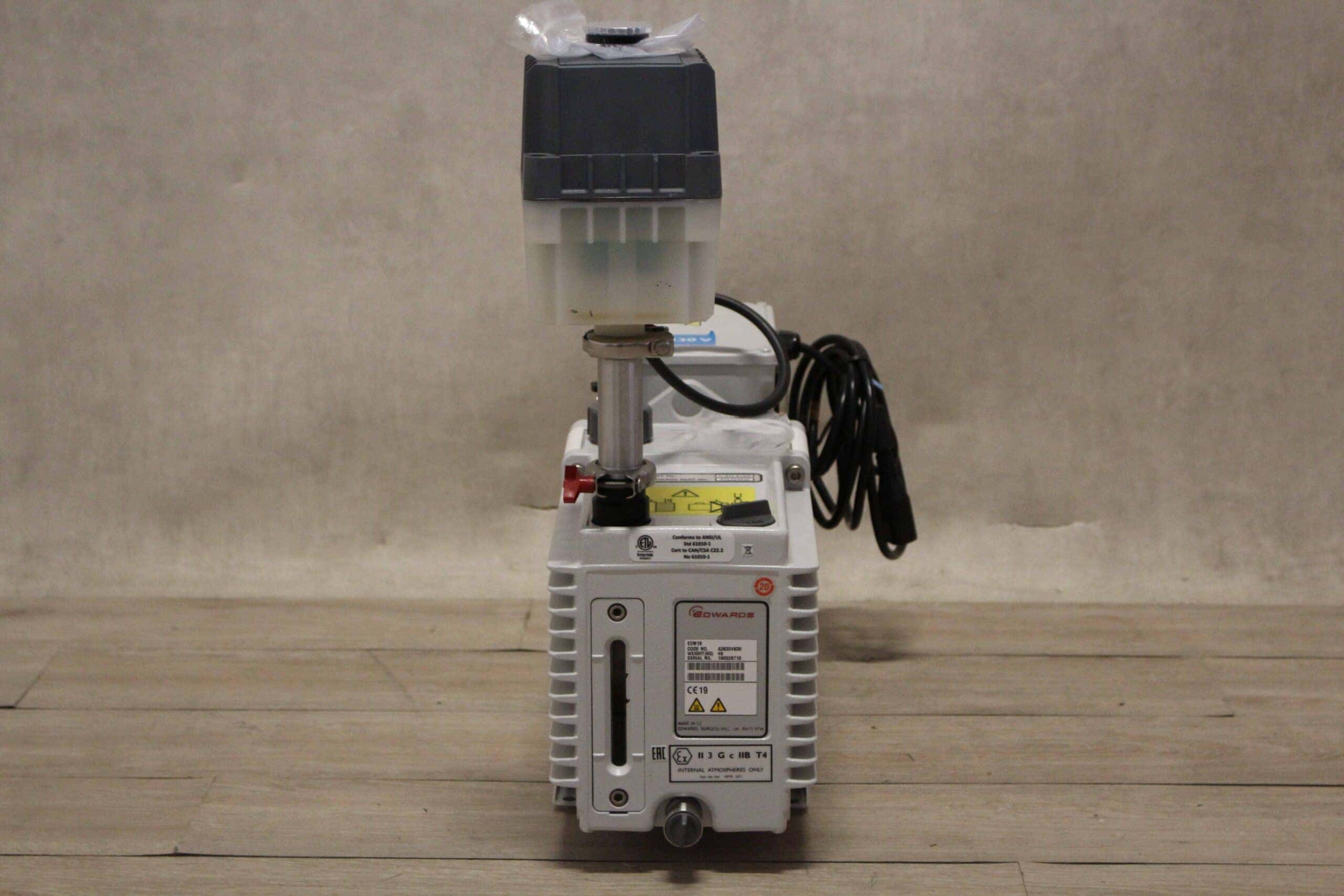 Edwards-E2M18-Vacuumpomp_Vacuumpompen_44471_4.jpeg