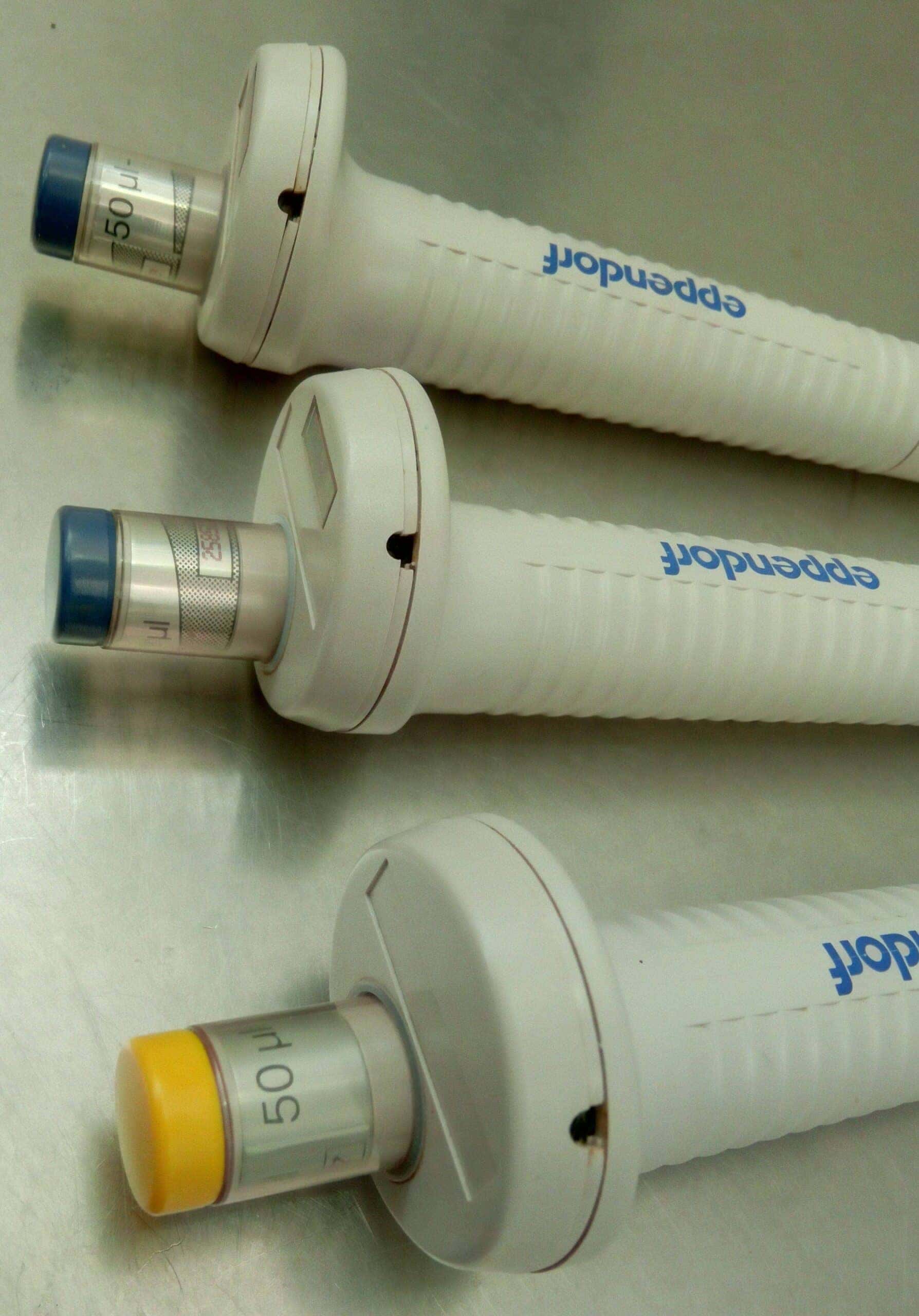 Eppendorf-Pipetten-met-Carousel_Pipetten_45026_4.jpeg