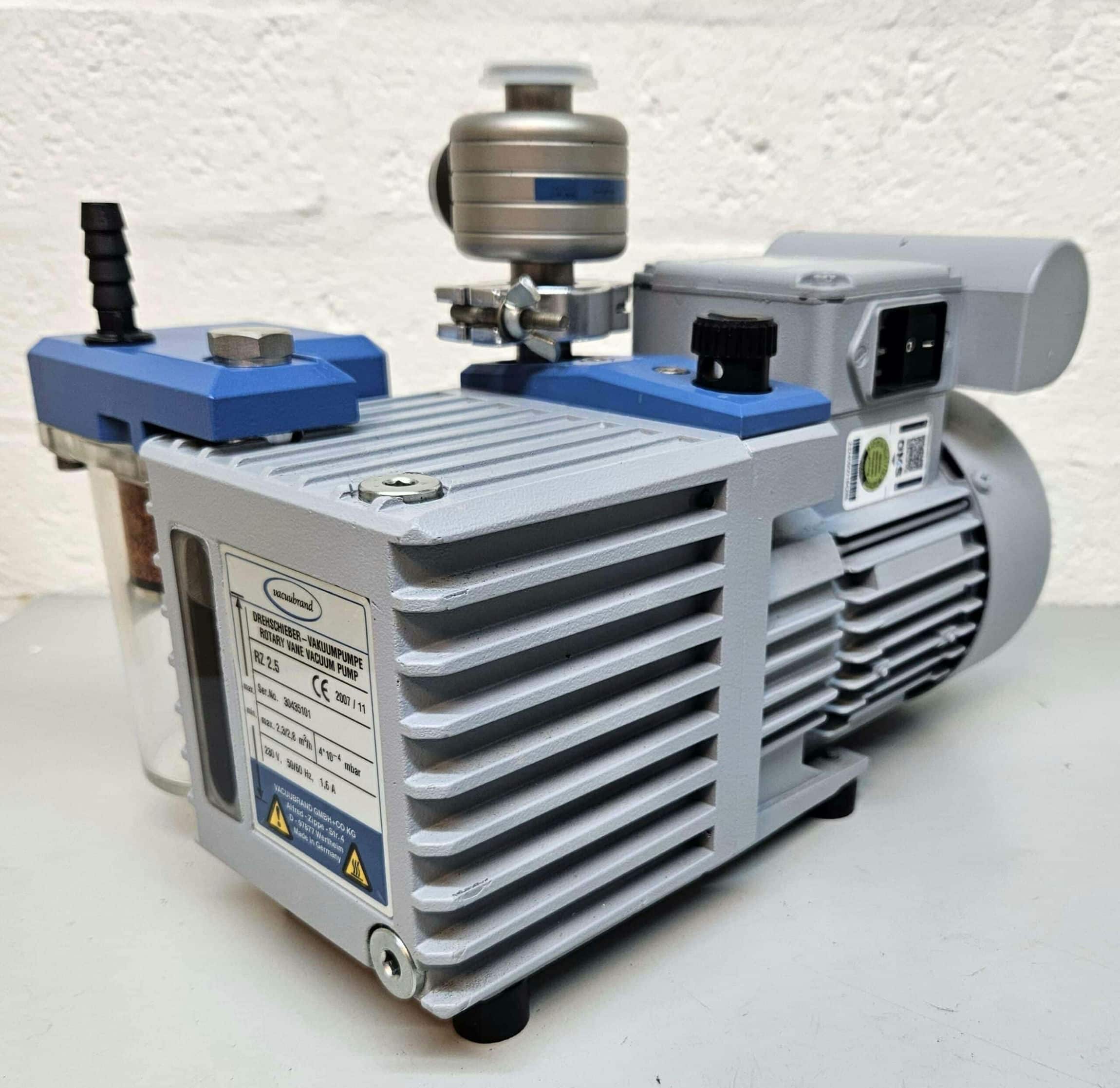 Vacuubrand-RZ-2.5-FO-VS-16-Vacuumpomp_Vacuumpompen_48161_4.jpeg