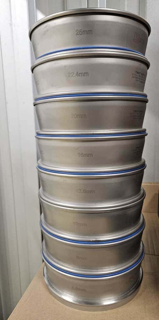 Retsch Vibrotronic VE 1 zeefmachine (+ 8 zeven) (2)