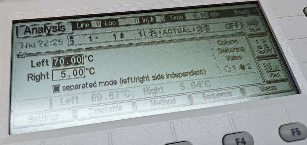 Agilent G1316A column compartment with column switching valve (2)