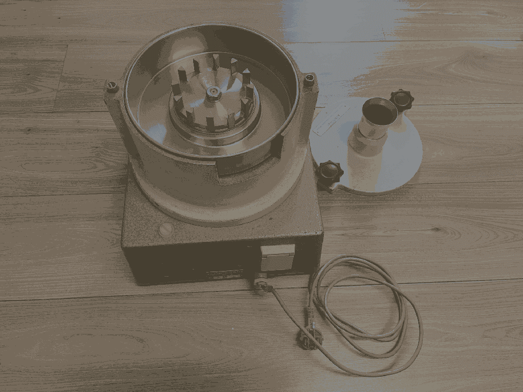 For Sale_ Retsch ZM1 Ultra-Centrifugal Mill with Titanium 12-Tooth Rotor