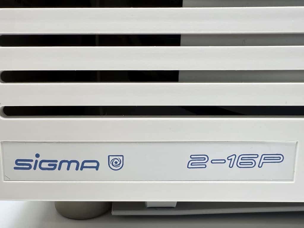 Sigma 2-16P Centrifuge (1)