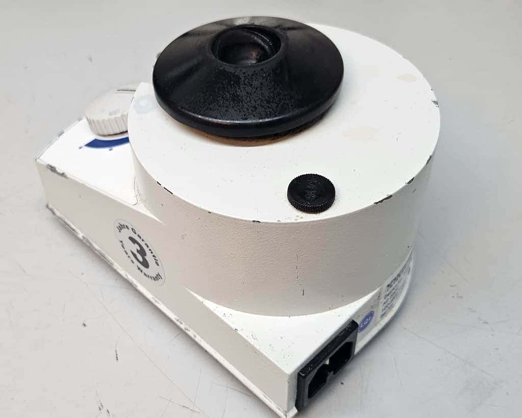 Vwr collection vortex mixer (2)