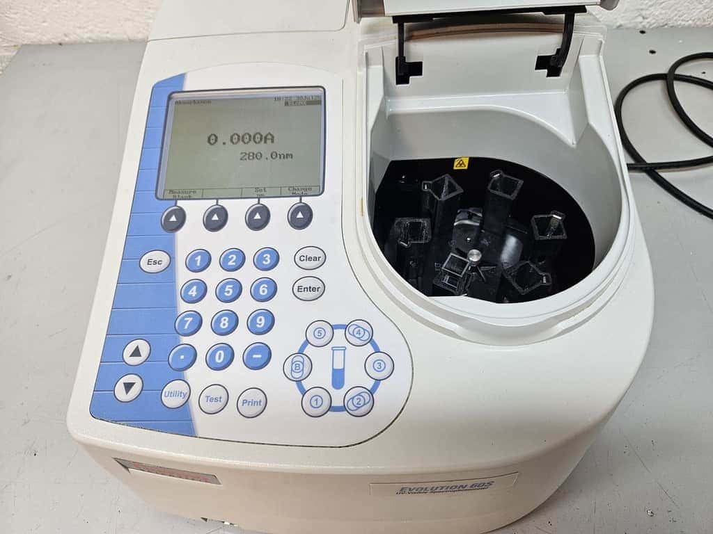 Thermo Scientific Evolution 60S UV_Vis spectrofotometer (4)