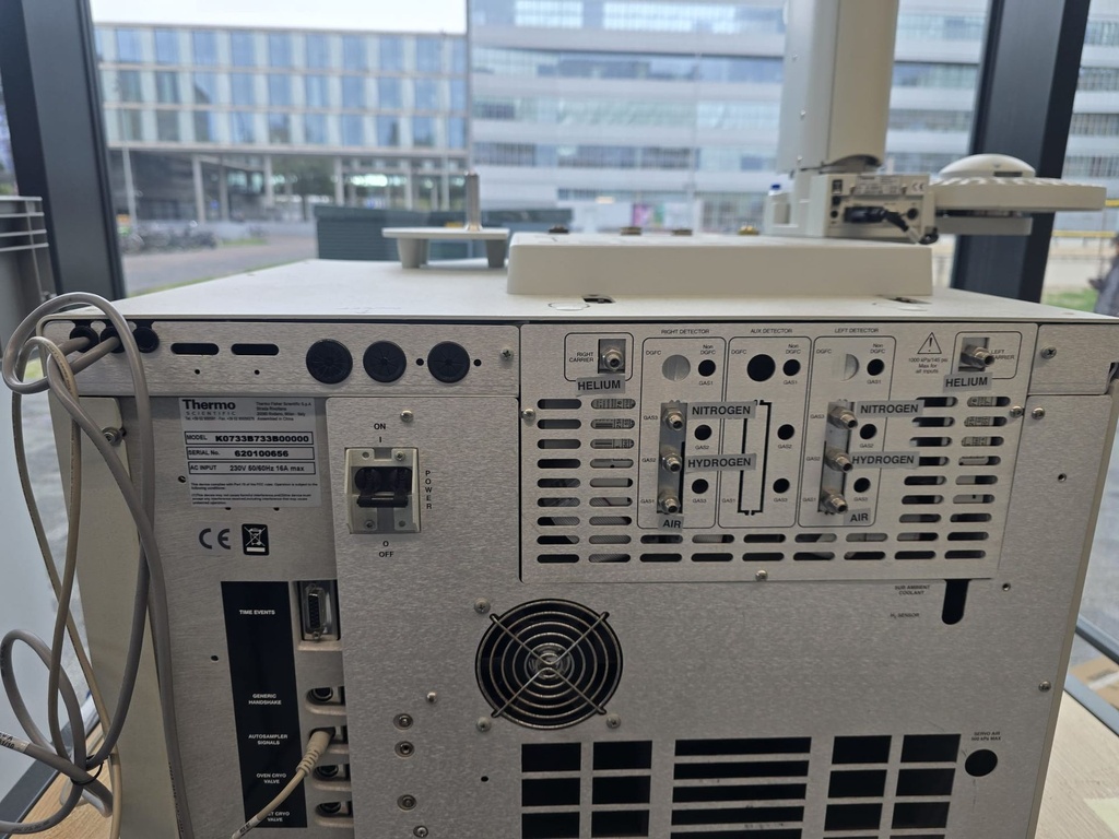 50781-EXT-27688-Thermo-Scientific-TRACE-GC-ULTRA-with-autosampler-and-2-FID-Detectors-1-4