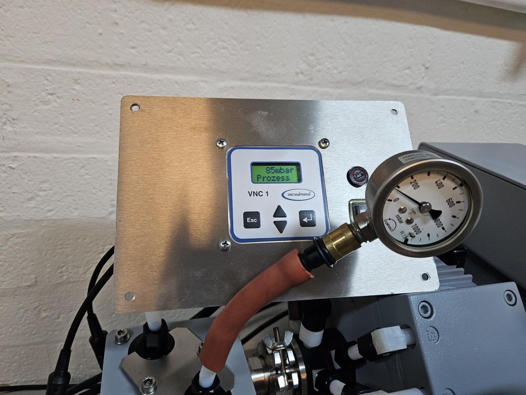Vacuubrand pc 2016 vario vacuumpomp met vacuuband vnc1 vacuumcontroller (8)