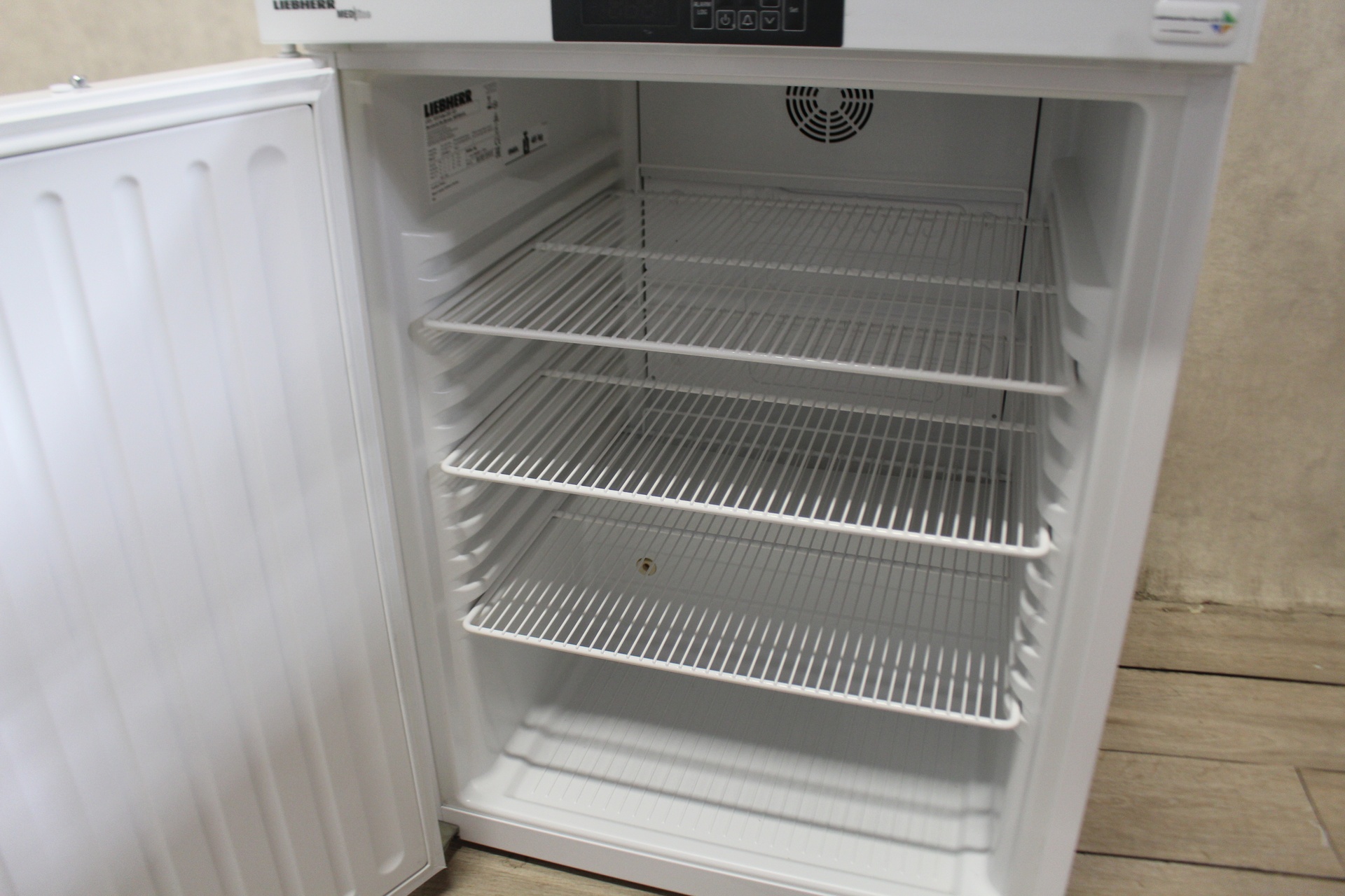 51925-LM-28832-Liebherr-MediLine-LKUv-1610-Koelkast-1